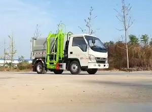 蓝牌福田小卡之星自装卸式垃圾车视频图片