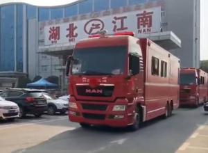 MAN通讯指挥车6台连发图片