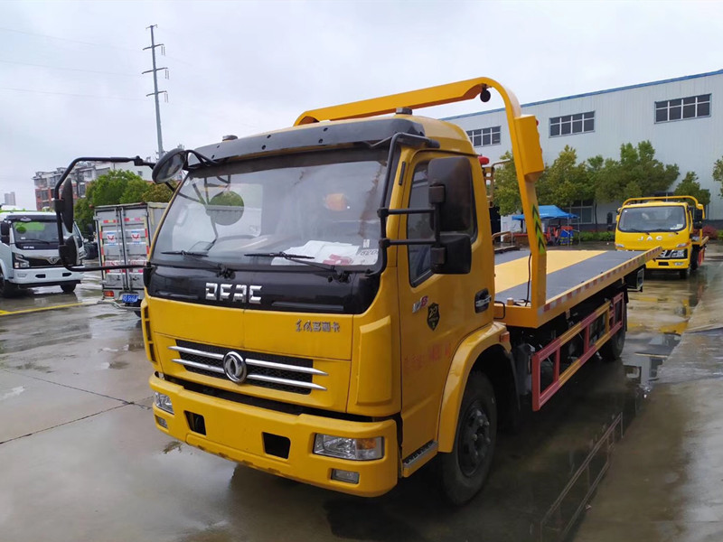 东风多利卡4400轴距一拖二清障救援拖车板长64米